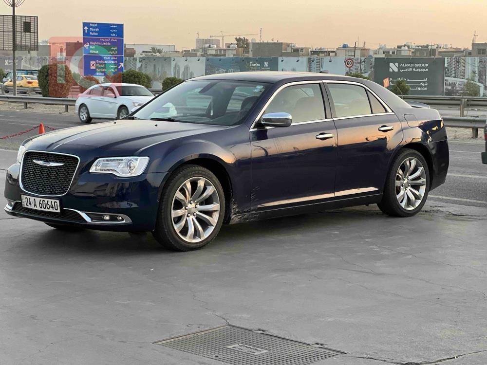 کرایسلەر 300